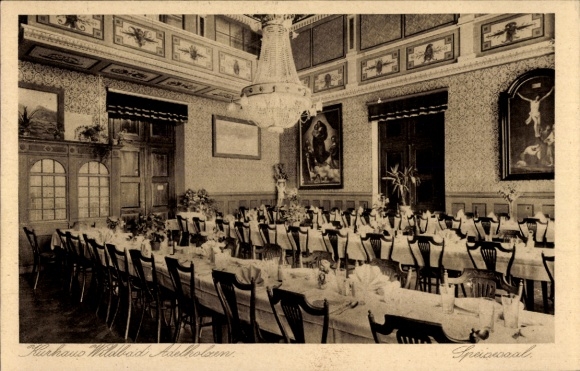 Ak Bad Adelholzen Siegsdorf in Opper-Beieren, ruimte met lange tafels, elegante ambiance, gr