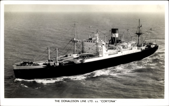 Ak stoomboot SS Cortona van Donaldson Line Ltd op zee