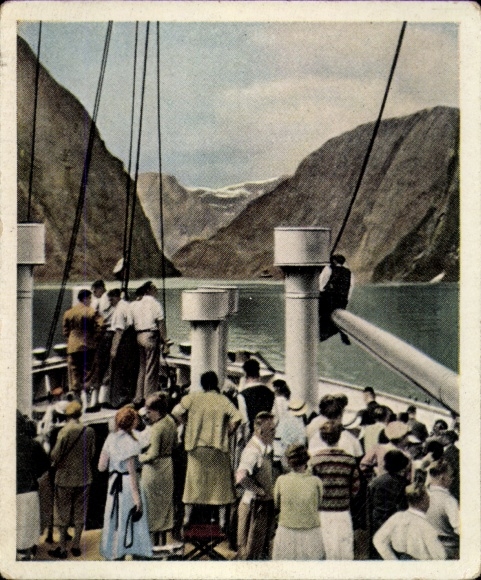 Collector's picture The post-war period No. 245, September 1934 Strength through joy, holiday ship The German