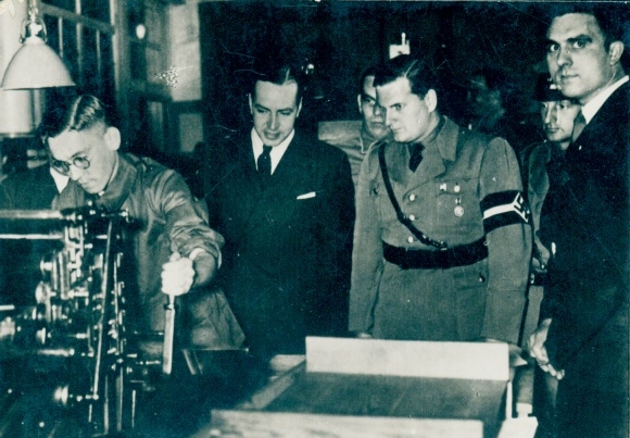 Sammelbild Vorwärts durch eigene Kraft 141 Reichsberufswettkampf der Jugend, von Schirach, Druckerei