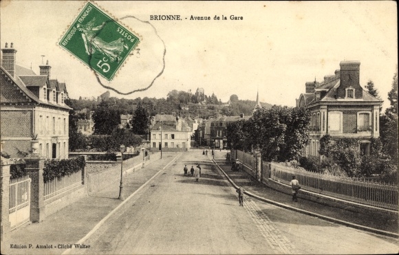Postcard Brionne Eure, Avenue de la Gare