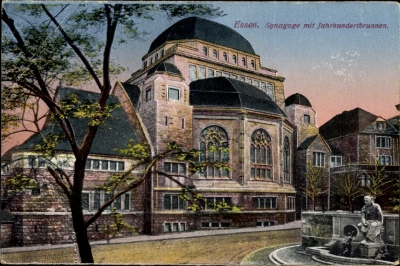 Judaika Postcard Essen in the Ruhr area of North Rhine-Westphalia, Synagogue with Centennial Fountain