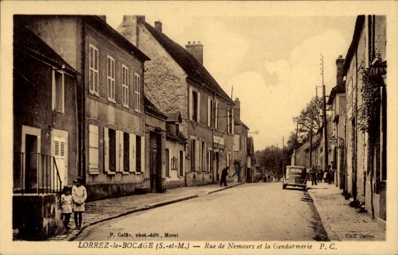 Ansichtkaart Lorrez le Bocage Seine et Marne, Rue de Nemours, Gendarmerie