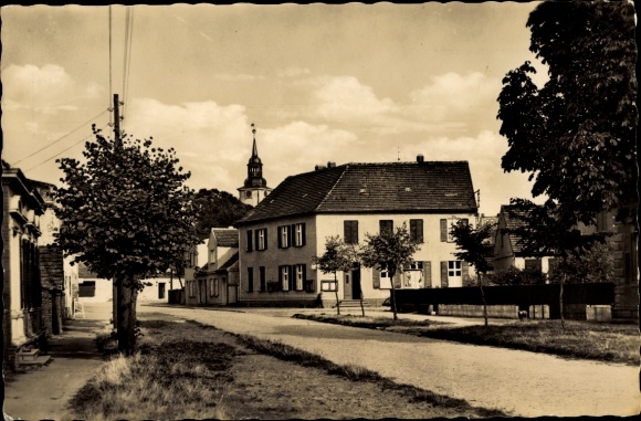 Postcard Parey in Saxony Anhalt, Ernst Thälmannstrasse
