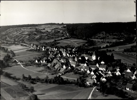 Postcard Häfnerhasslach Häfnerhaslach Sachsenheim in Württemberg, black and white view of a small town with church...