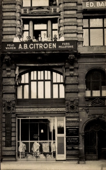 zdjęcie KP Berlin Mitte, Werderscher Markt, dom modelowy Erich Friedländer, wyroby futrzarskie AB Citroen