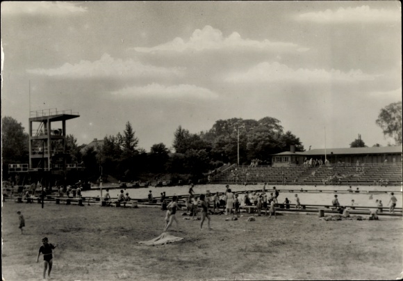 Ak Finsterwalde in der Niederlausitz, Schwimmstadion