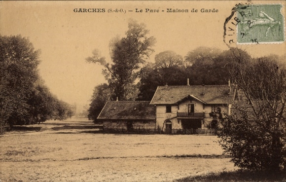 Postcard Garches Hauts de Seine, Le Pare, Maison de Garde