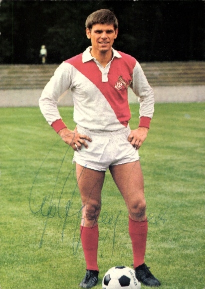 Postcard footballer Wolfgang Weber, 1. FC Cologne, autograph