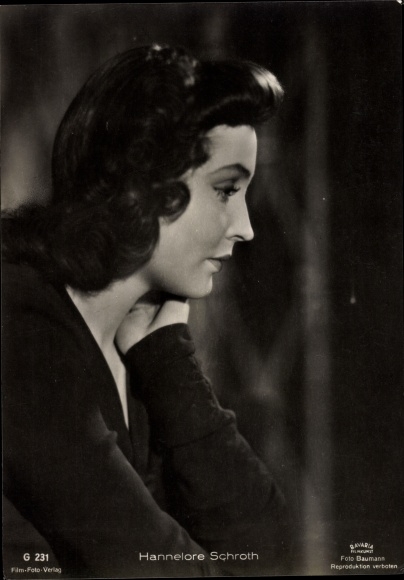 Ak actrice Hannelore Schroth, profielweergave
