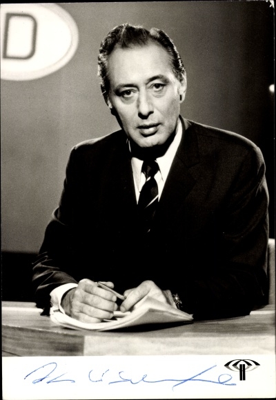 Postcard journalist Hanns Werner Schwarze, portrait, autograph