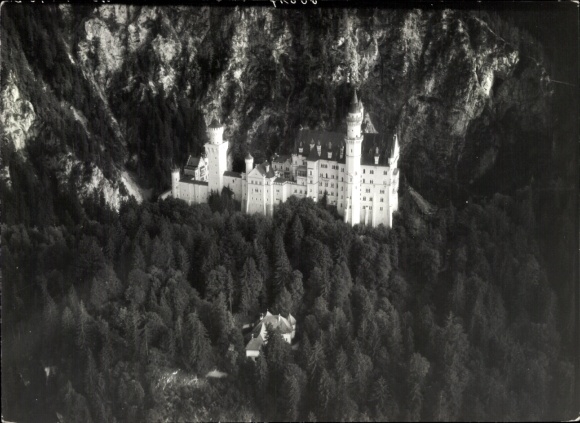 Photo Hohenschwangau Schwangau in the Ostallgäu, Neuschwanstein Castle