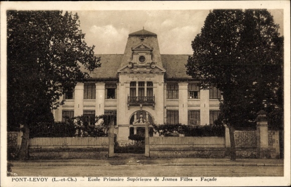 Postcard Pontlevoy Loir et Cher, Ecole Primaire Superieure de Jeunes Filles, Facade