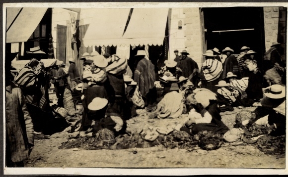 Photo Chile, market scene, around 1920