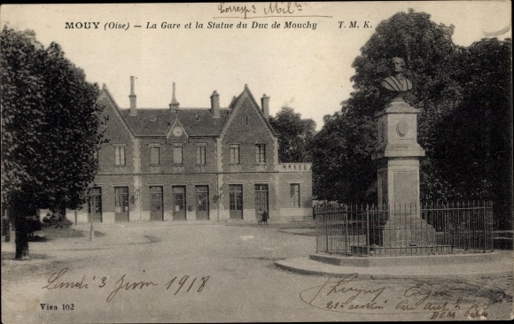 Ak Mouy Oise, La Gare, La Statue du Duc de Mouchy