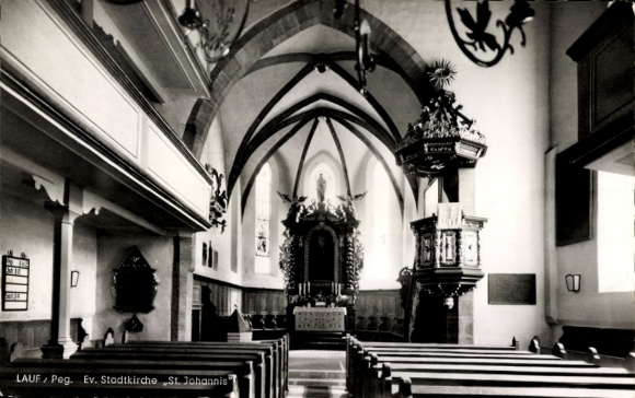 Ak Lauf an der Pegnitz in Mittelfranken Bayern, Innenansicht der Stadtkirche St. Johannis