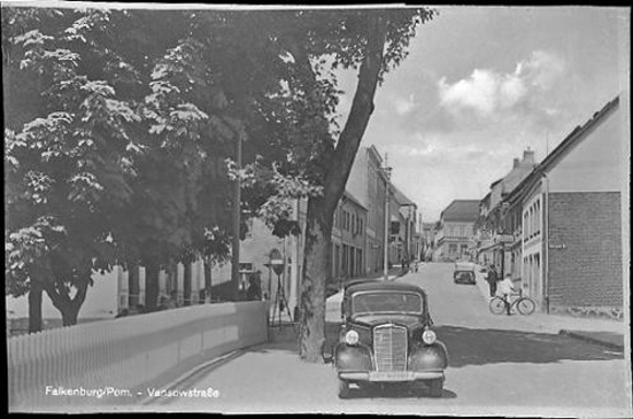 12 Negative von Falkenburg in Pommern, Schloss, Volkshochschule, Vansowstraße etc.