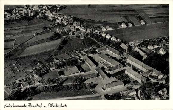 KP Triesdorf Weidenbach w Środkowej Frankonii, zdjęcie lotnicze, szkoła rolnicza