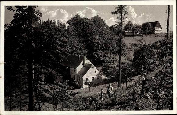 Postcard Ansprung Marienberg in the Erzgebirge Saxony, Gasthaus Hüttstadtmühle, exterior view, forest, hikers