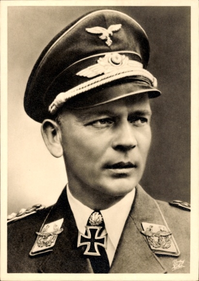 Posiadacz Krzyża Rycerskiego KP Generał pułkownik Wolfram von Richthofen, Liście Dębu, Siły Powietrzne