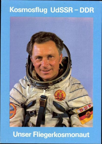 8 old PCs astronaut Sigmund Jähn, various views