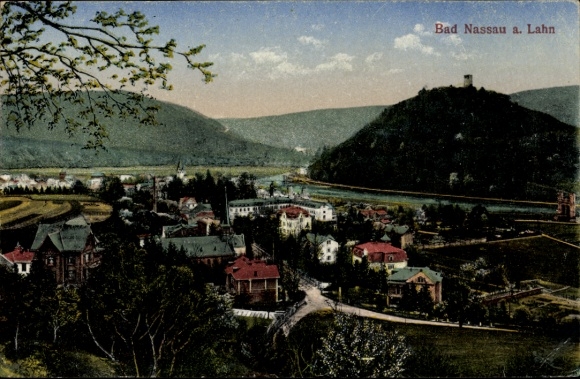 Postcard Bad Nassau an der Lahn, view of Bad Nassau a. Lahn with Lahn, wooded mountains and timbered houses...