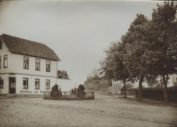 Original photo Soltau, vineyard with the Zur Eisenbahn inn, around 1900