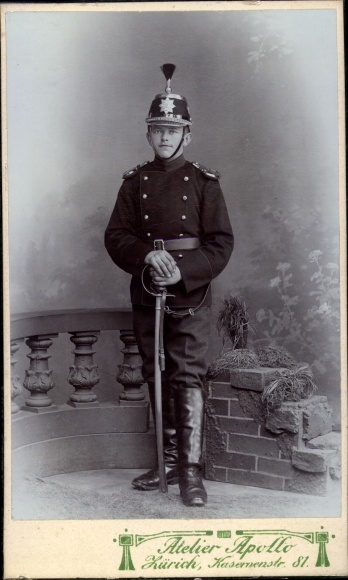 Photo Zurich, Swiss soldier in uniform