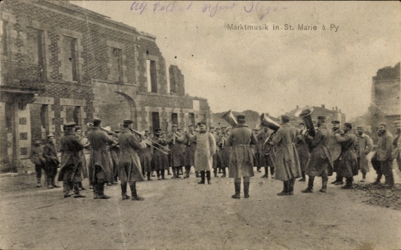 Ak Sainte Marie à Py Marne, Marktmusik, Soldaten, zerstörte Häuser