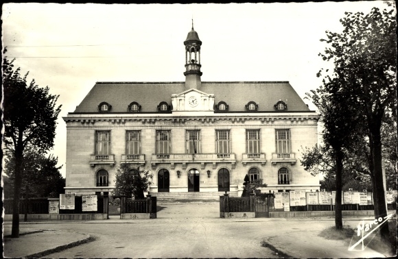 Postcard Aulnay sous Bois Seine Saint Denis, La Mairie