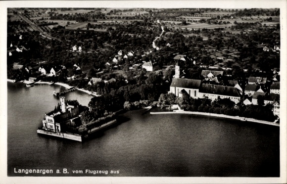 Ak Langenargen am Bodensee, Schloss Montfort, Fliegeraufnahme