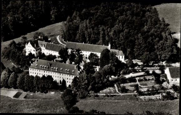 Postcard Krumbach in Swabia, Krumbad, aerial view of the mineral healing and Kneipp bath, surrounded by trees