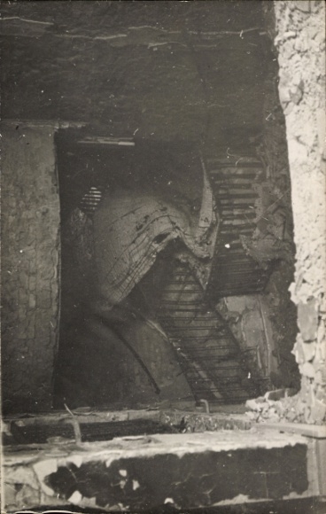Photo Berlin Schöneberg, Theater, Nürnberger Straße, war destruction WWII, detail, rubble