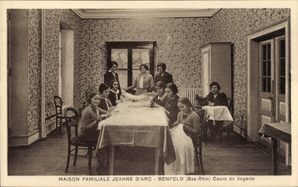 Postcard Benfeld Alsace Bas Rhin, Family House of Joan of Arc, Lingerie Course