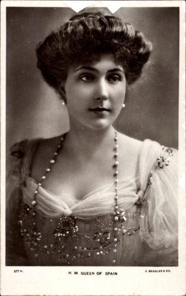 Ak Victoria Eugénie Julia Ena von Battenberg, Königin von Spanien, Portrait