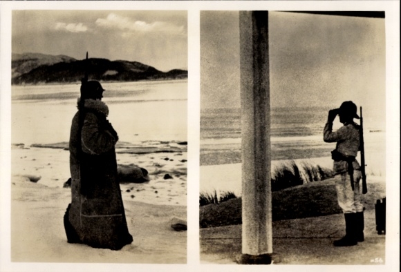 Photo of Wehrmacht soldiers on guard at the Bay of Biscay, World War II