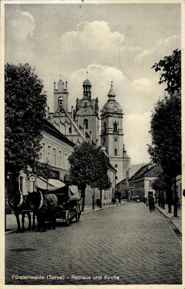 Ak Fürstenwalde an der Spree, Rathaus und Kirche