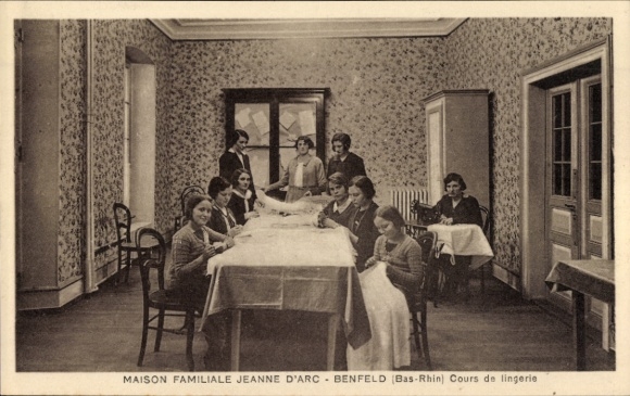 Postcard Benfeld Alsace Bas Rhin, Family House of Joan of Arc, Lingerie Course
