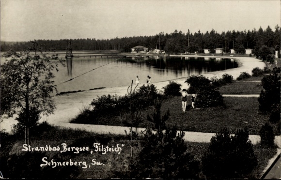 Photo Postcard Schneeberg in the Ore Mountains, beach resort Bergsee Filzteich