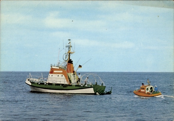 Postcard Sea Rescue, Sea Rescue Cruiser off Sylt