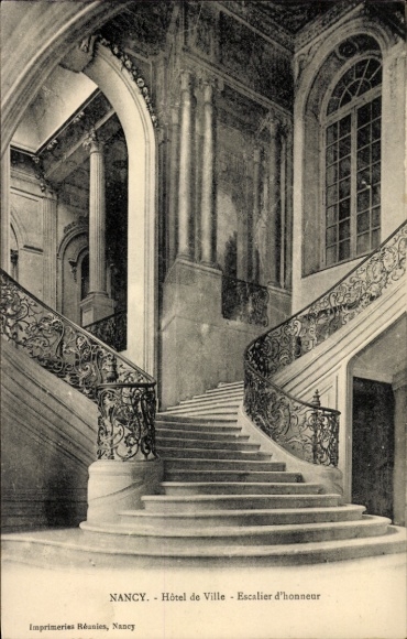 Ak Nancy Meurthe et Moselle, Treppenhaus, Hôtel de Ville,  elegante Architektur, keine Personen