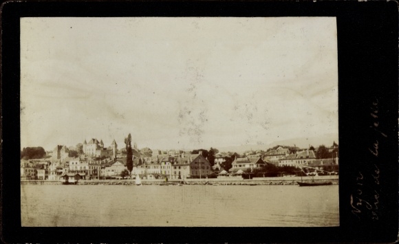 Photo Nyon Kt. Vaud Switzerland, city view from the water