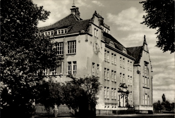 Postcard Luckenwalde in Brandenburg, Gerhart Hauptmann School