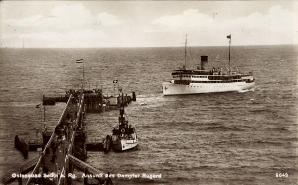 Ak Ostseebad Sellin op Rügen, stoomboot Rugard, aankomst, badplaats aan de Oostzee, pier, zee