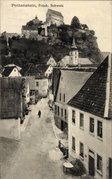 KP Pottenstein w Górnej Frankonii, odcinek ulicy, zamek