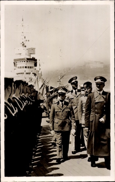 Ak Führer und Reichskanzler Adolf Hitler, Benito Mussolini, Panzerschiff Cavour, Flottenparade