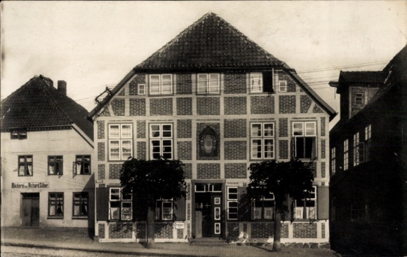 Postcard Schönberg in Mecklenburg, town hall