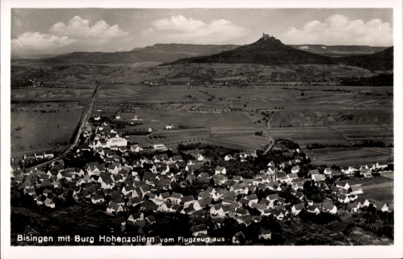 Ak Bisingen im Zollernalbkreis, Luftaufnahme, Burg Hohenzollern