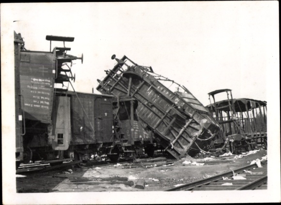 Photo Warszawa Warsaw Poland, Destroyed train, freight station, war damage, II WW