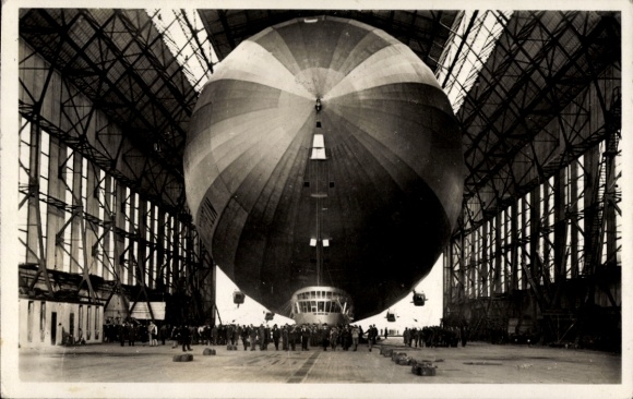 PC Friedrichshafen on Lake Constance, airship LZ 127 Graf Zeppelin, brought into the airship hall